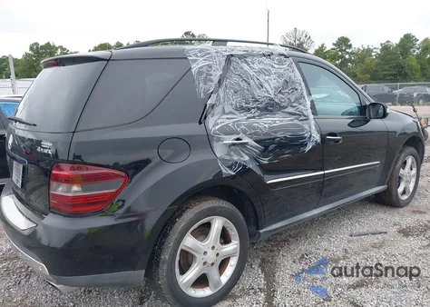 2008 Mercedes-Benz Ml 320 Cdi 4Matic z USA, uszkodzony, nr VIN 4JGBB22EX8A360434